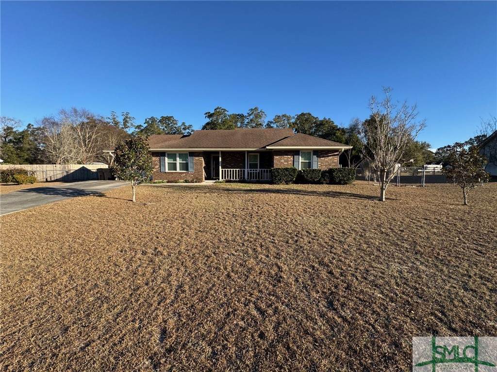 202 Richmond Drive - Photo 1