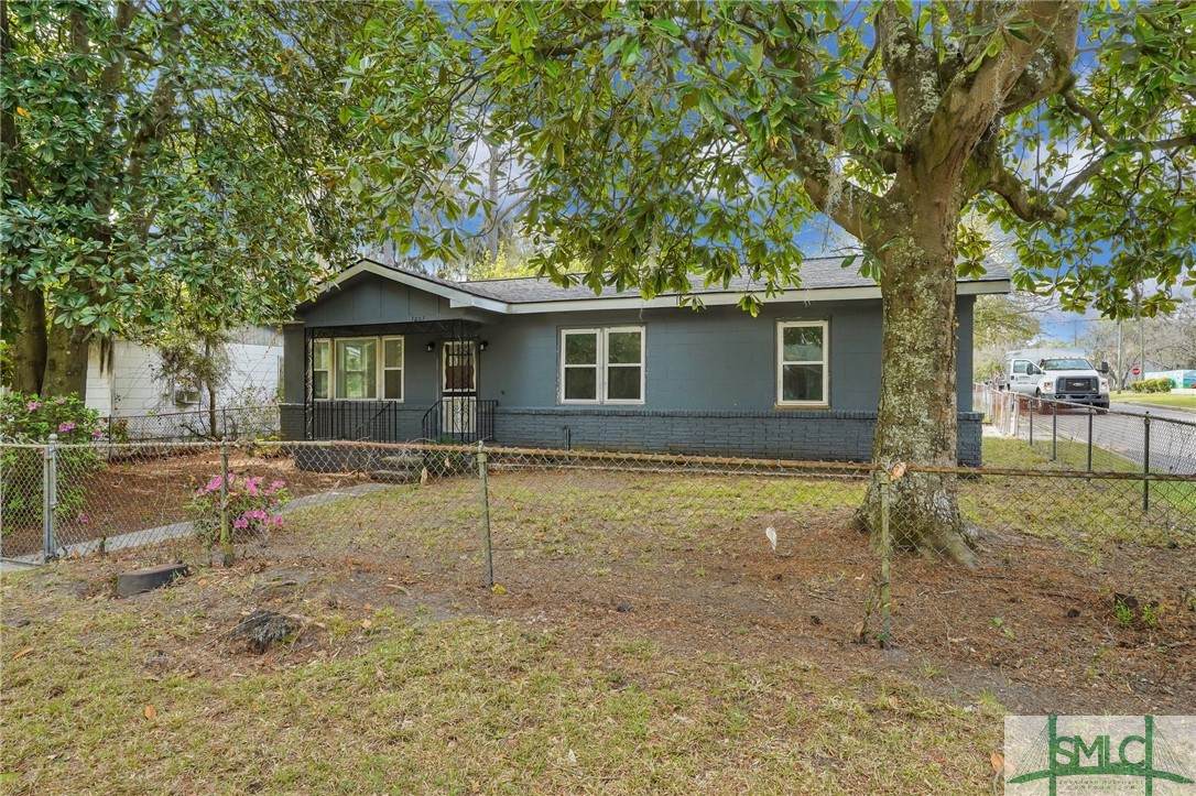 1201 Madrid Avenue - Photo 1