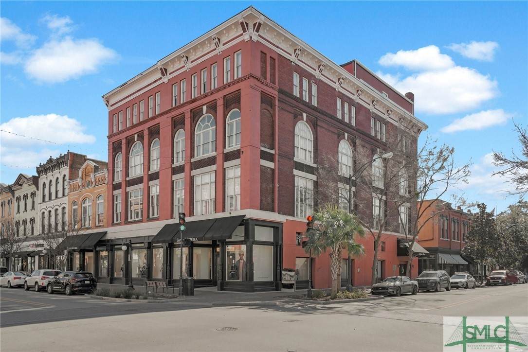 110 Barnard Street - Photo 1