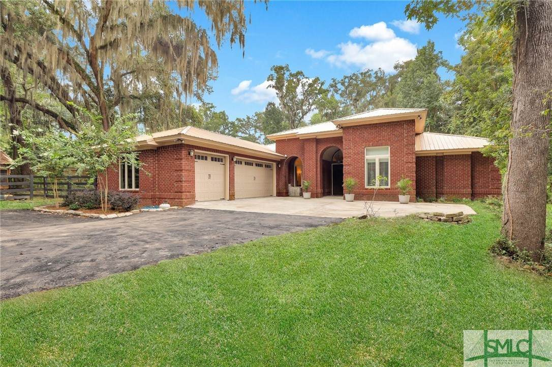 2132 Grove Point Road - Photo 1