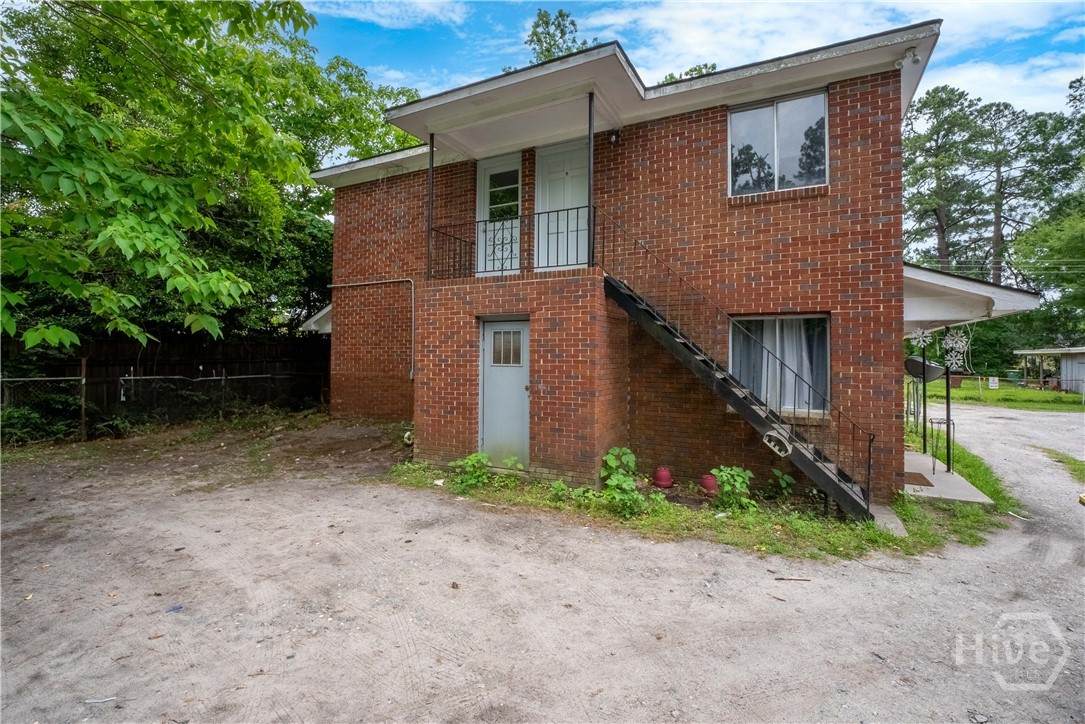 6 Ronnie Avenue - Photo 1