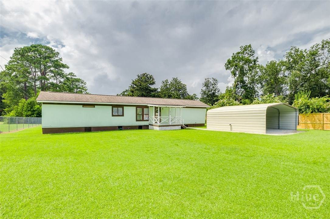 205 Oak Drive - Photo 1