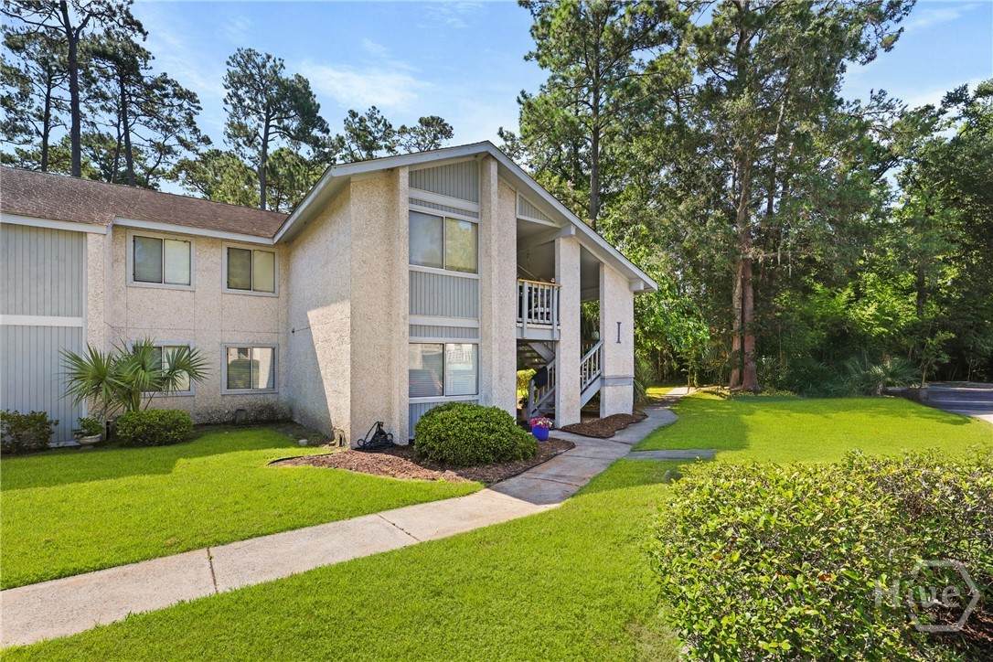 102 Shoals Drive - Photo 1