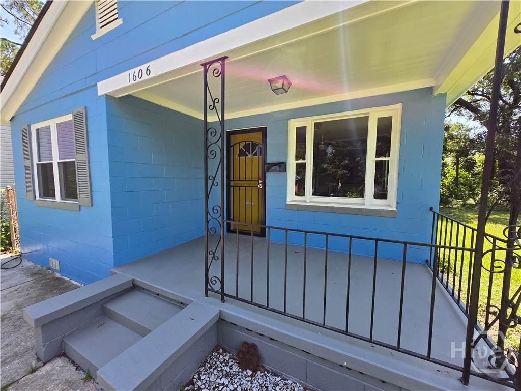 1606 Reynolds Street - Photo 1