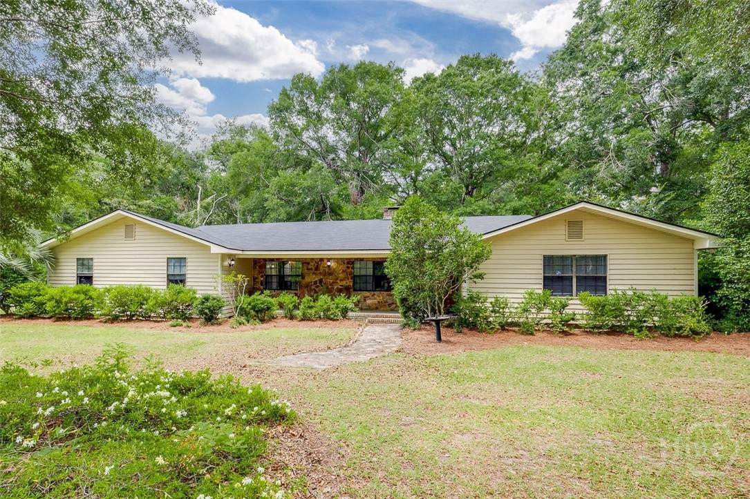 537 Long Road - Photo 1