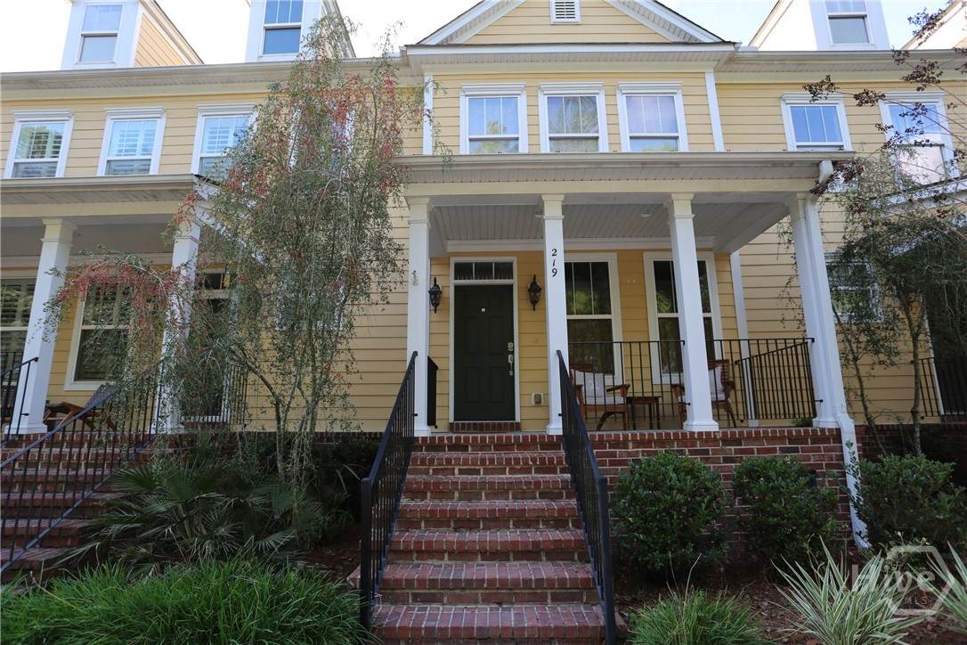 219 Lake View Drive - Photo 1