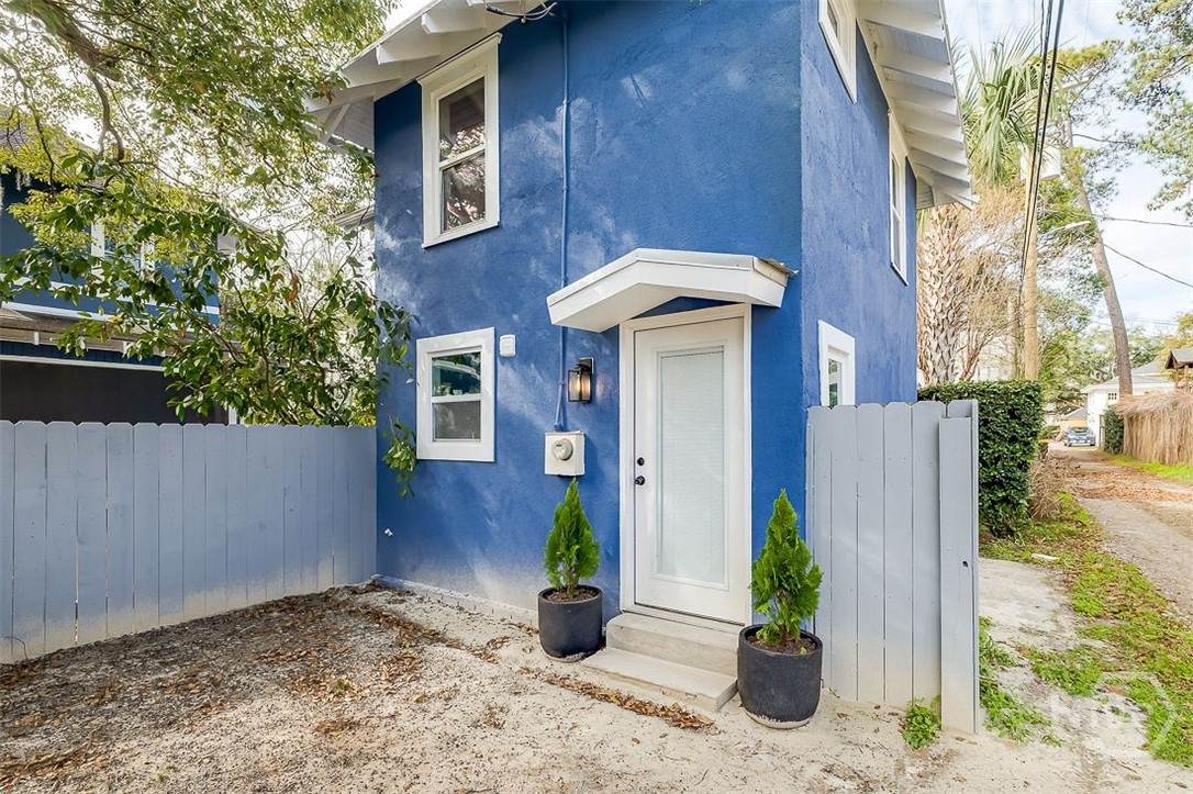 318 45th Street - Photo 1