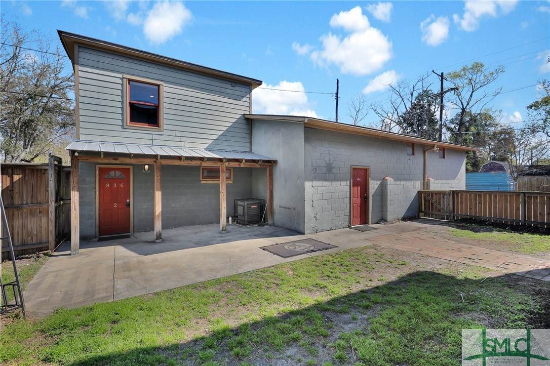 836 Park Avenue - Photo 1