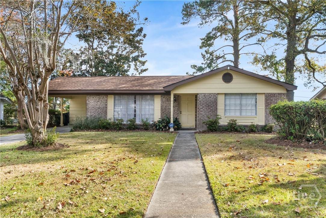 723 Dyches Drive - Photo 1