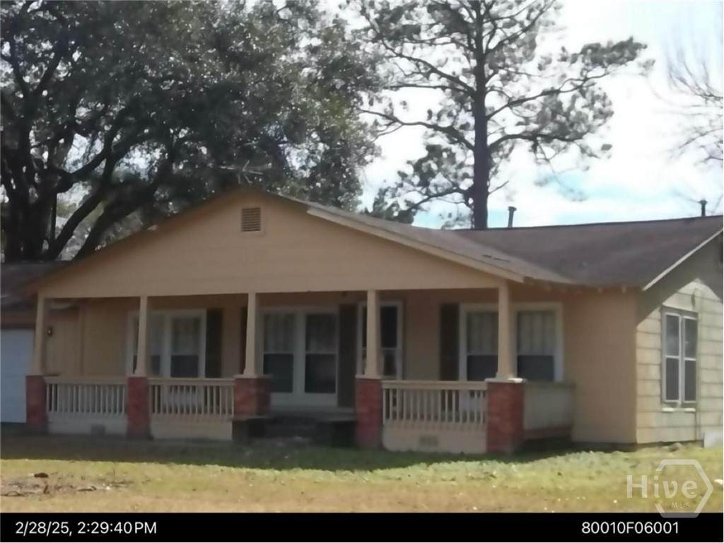  Address Not Published - Photo 1