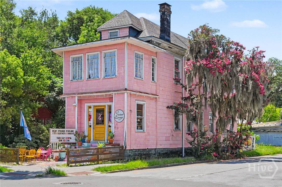 17 41ST ST Street - Photo 1