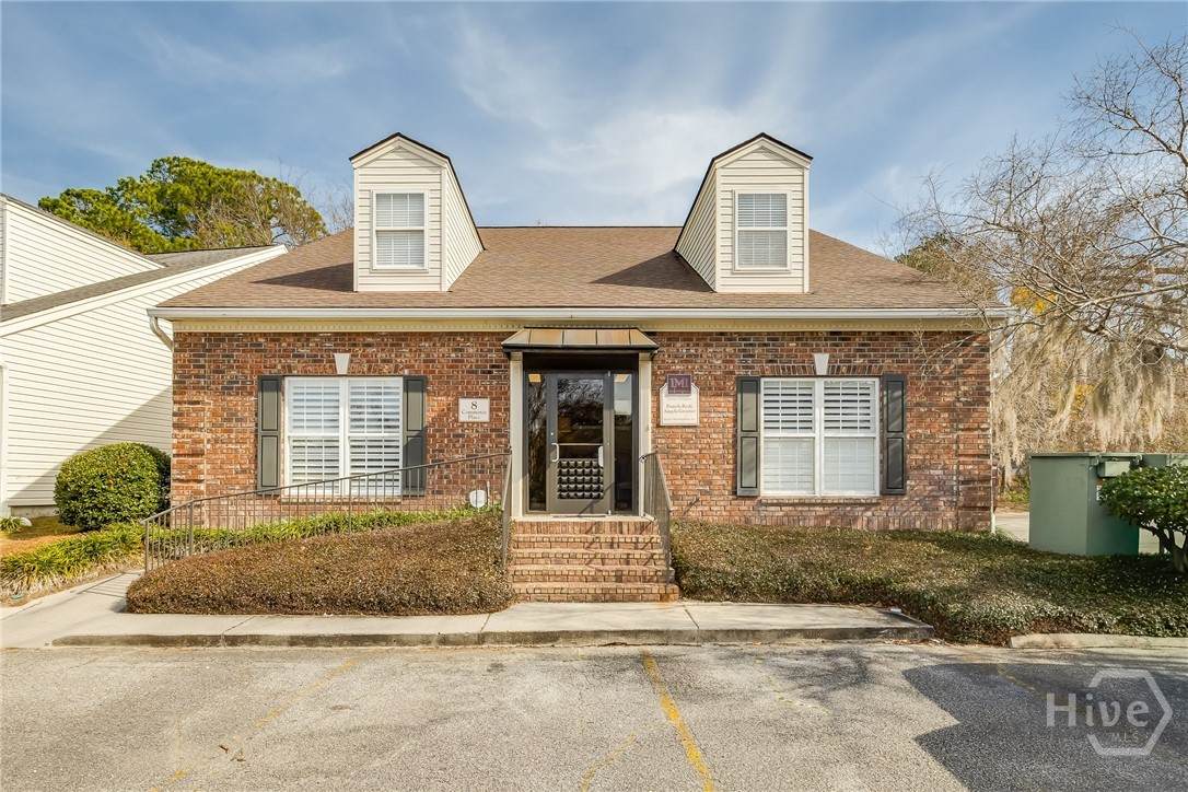 8 Commerce Place - Photo 1