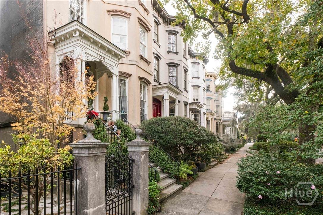 108 Gaston Street - Photo 1