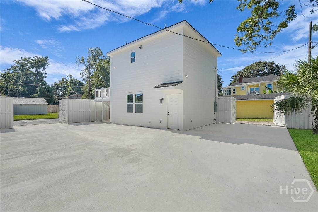 773 Duffy Street - Photo 1