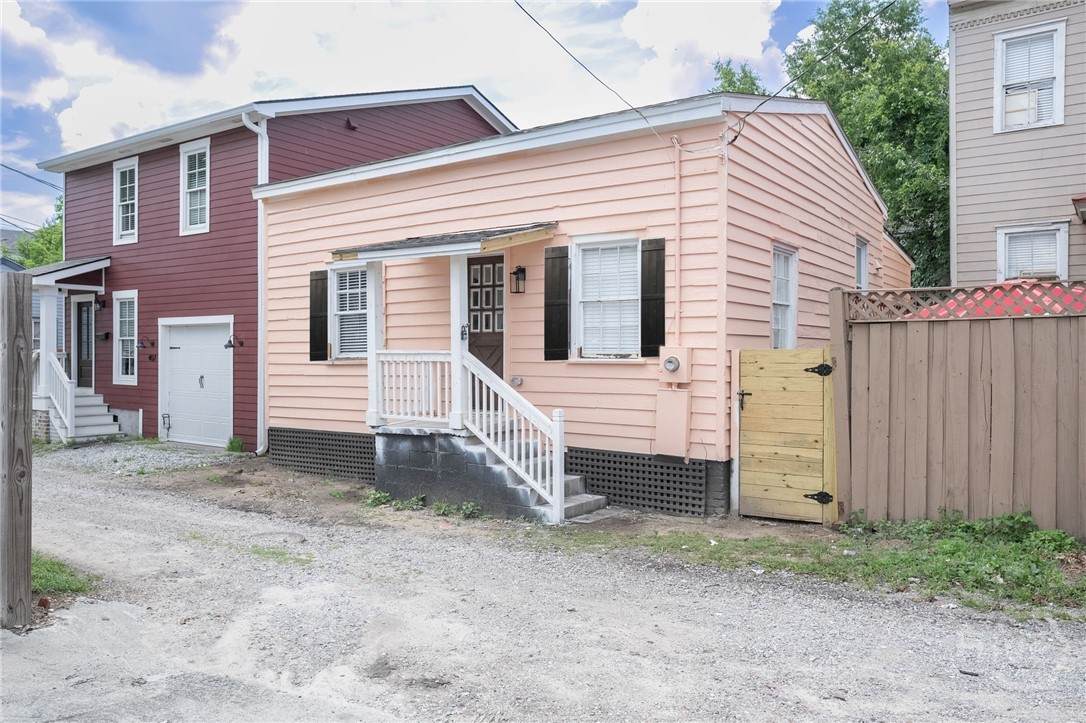 405 Anderson Lane - Photo 1