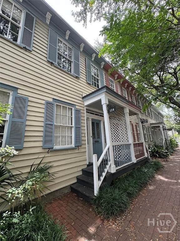 114 Henry Street - Photo 1