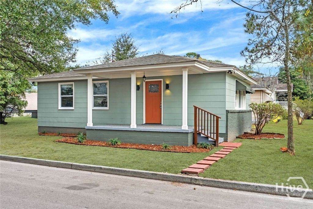 2102 Auburn Street - Photo 1