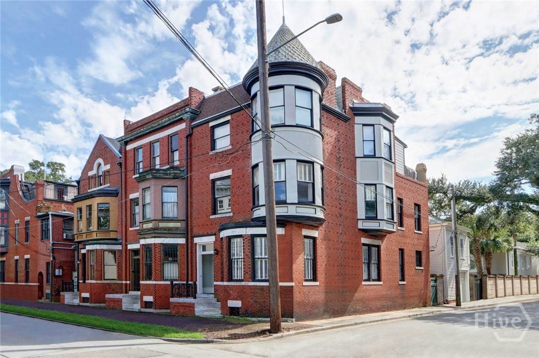 109 Bolton Street - Photo 1