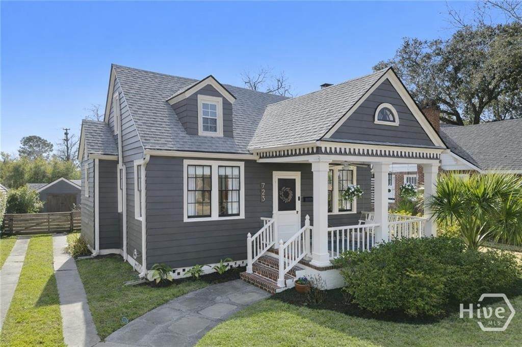 723 50th Street - Photo 1