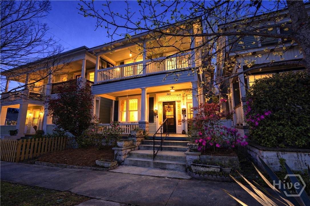 545 Park Avenue - Photo 1