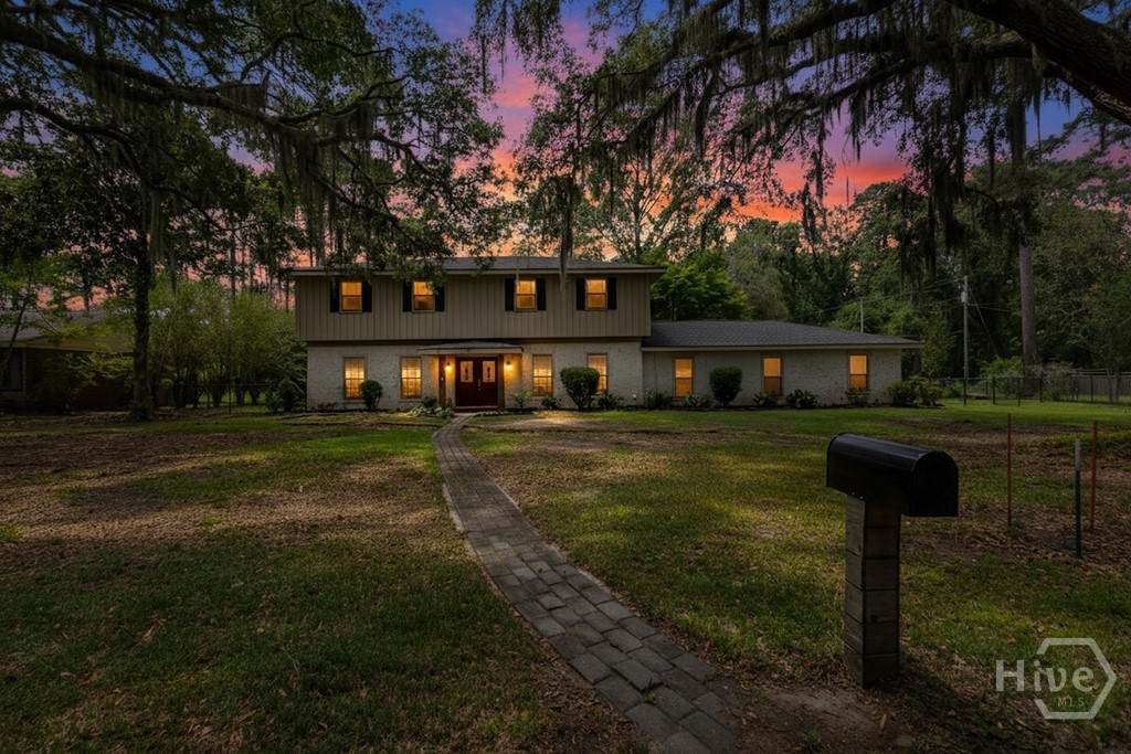 611 Benton Drive - Photo 1