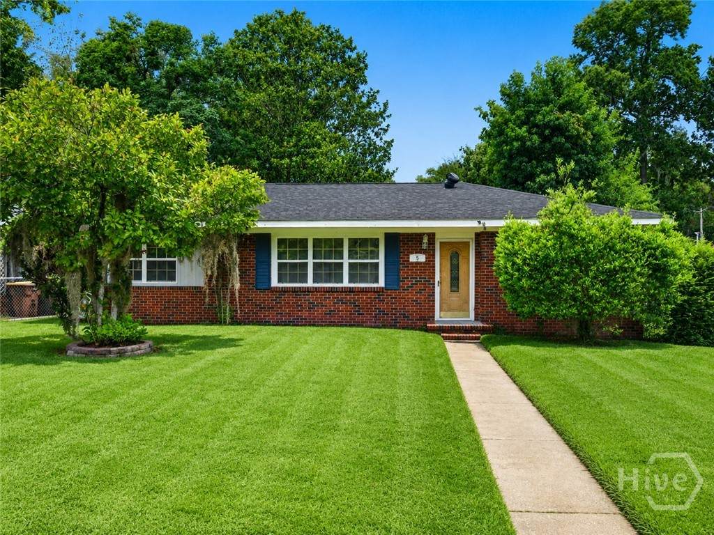 5 Warren Drive - Photo 1