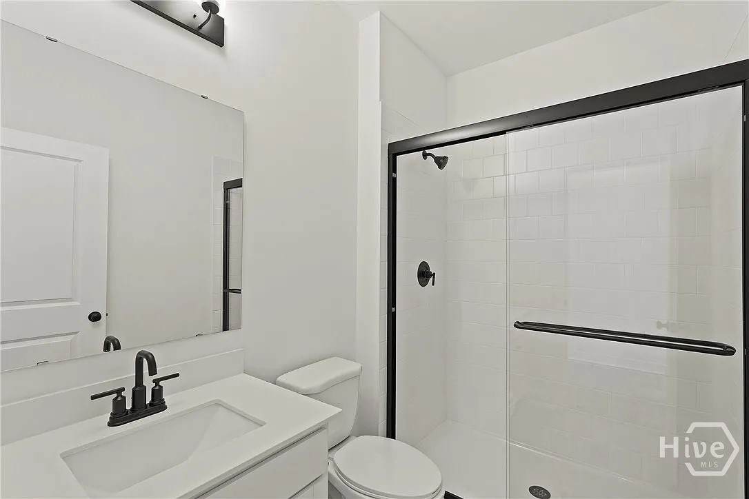 176 Kingswood Circle - Photo 1