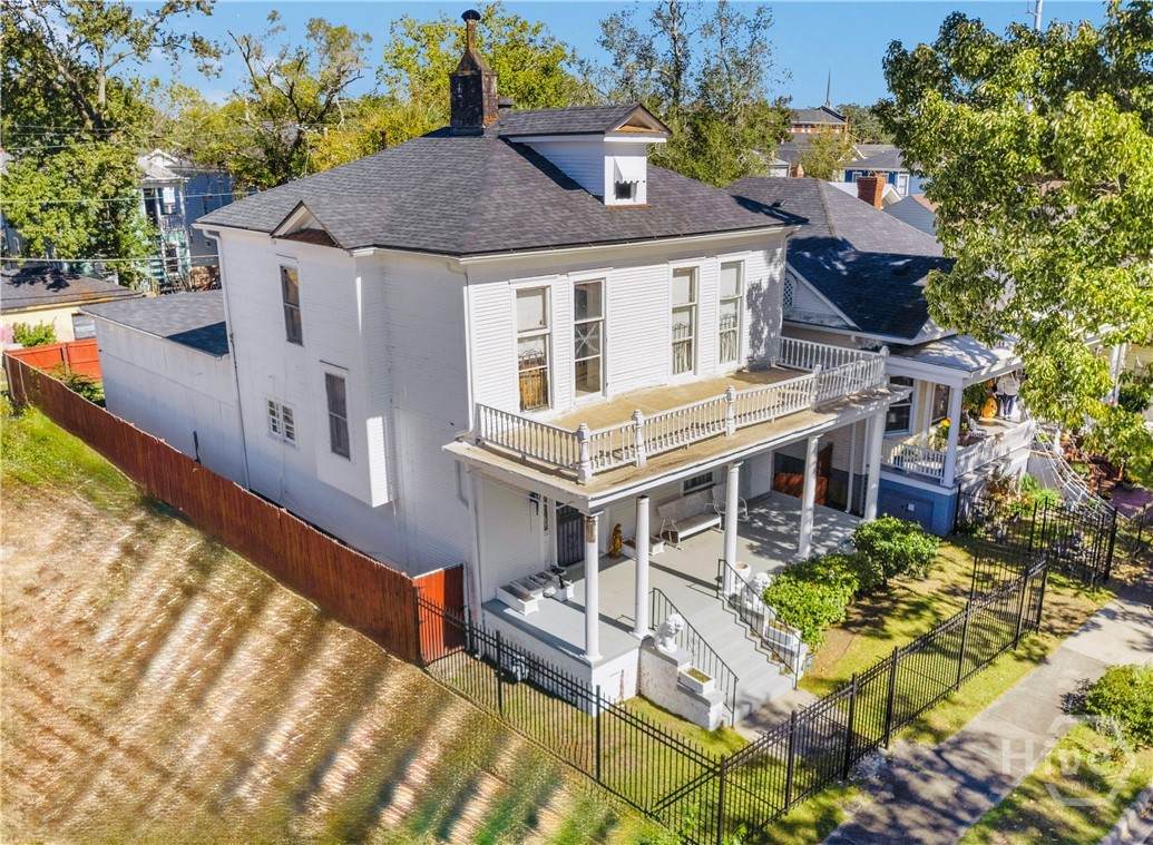 310 34th Street - Photo 1