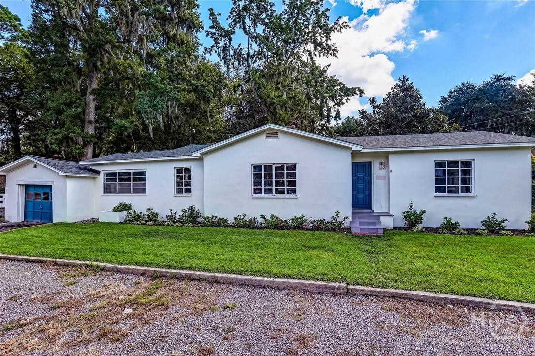 1928 Skidaway Road - Photo 1