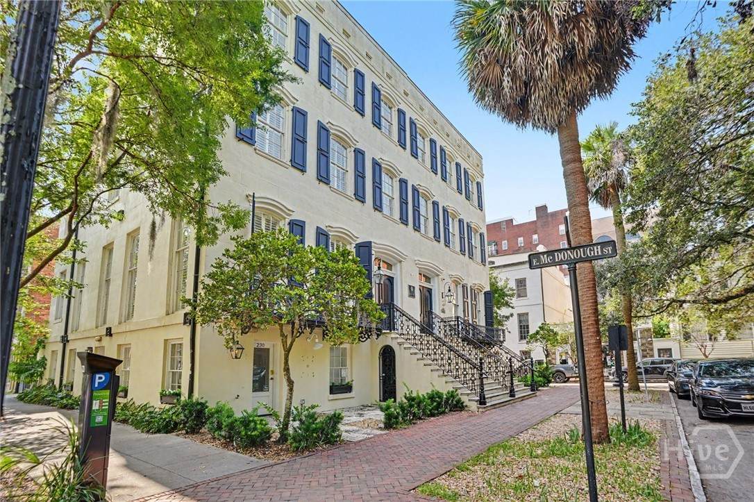 230 Bull Street - Photo 1