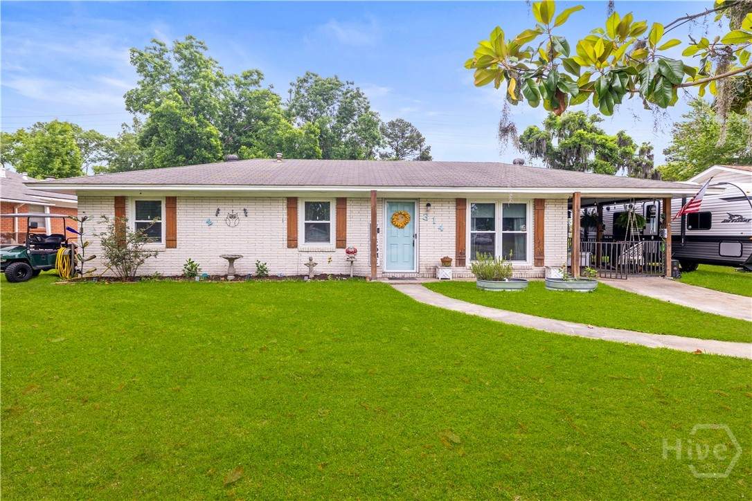 314 Clifton Drive - Photo 1
