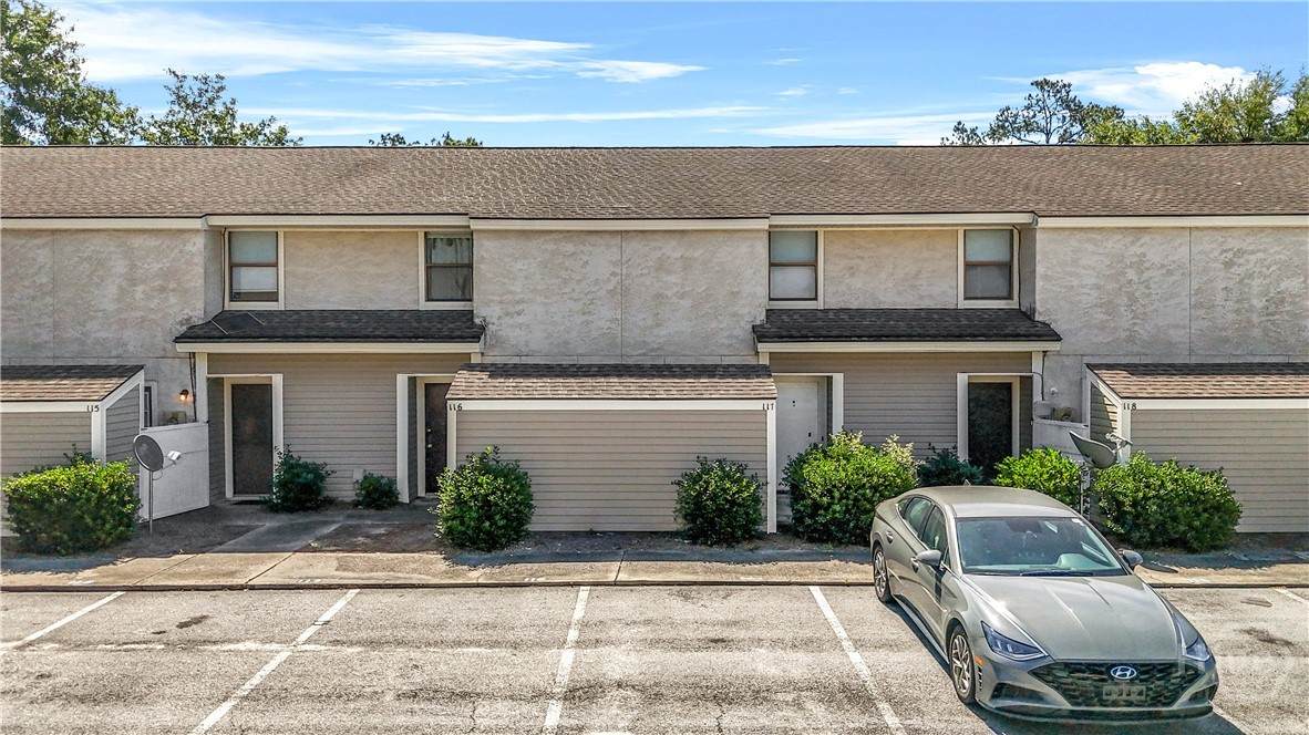 727 Main Street - Photo 1