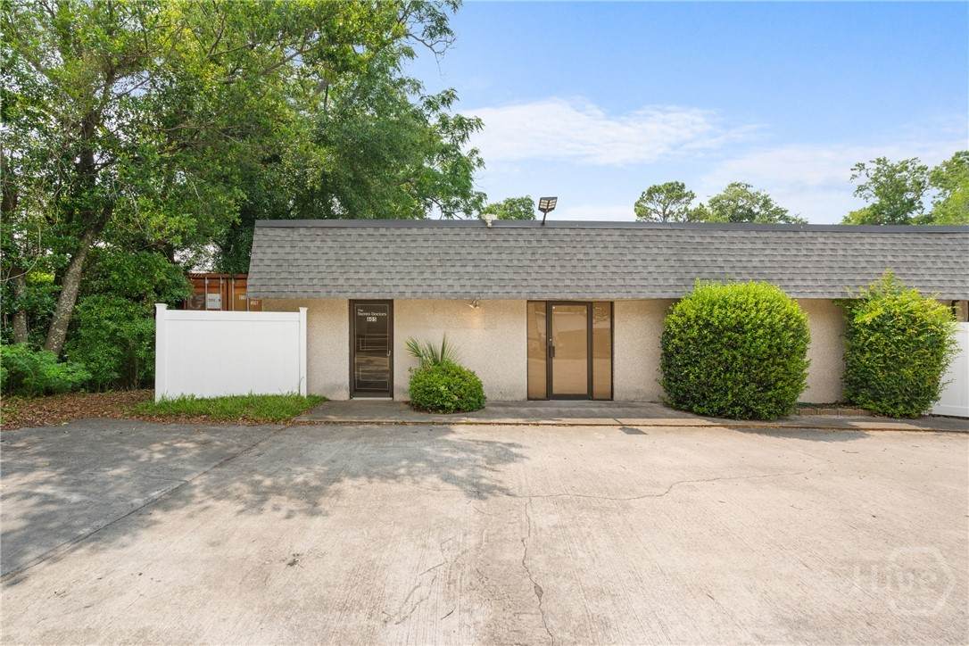 605 69th Street - Photo 1