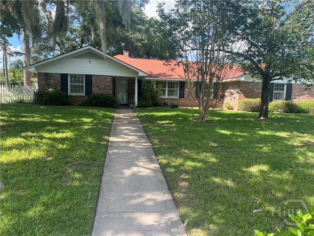 1614 Queensbury Street - Photo 1