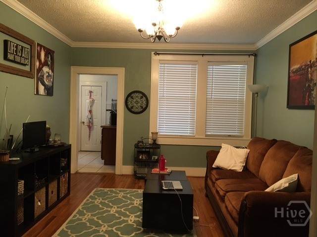 1310 Henry Street - Photo 1