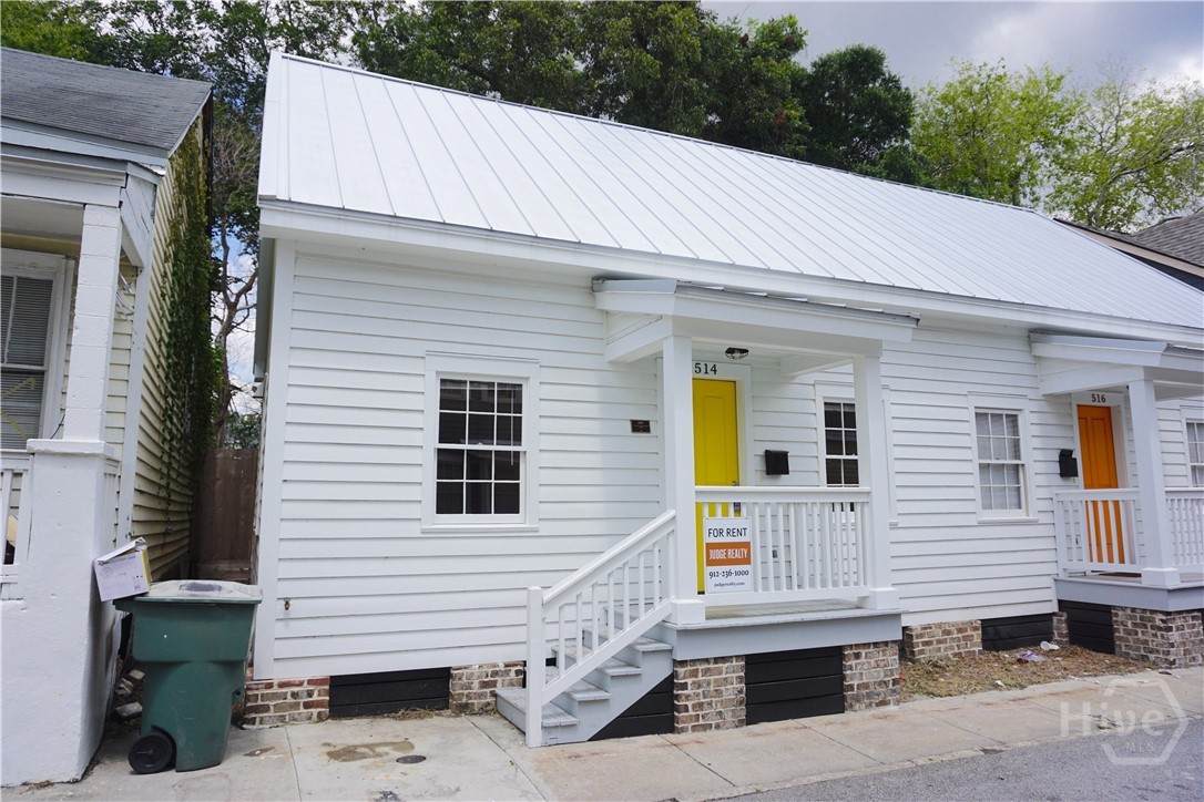 514-516 E Hall Street - Photo 1