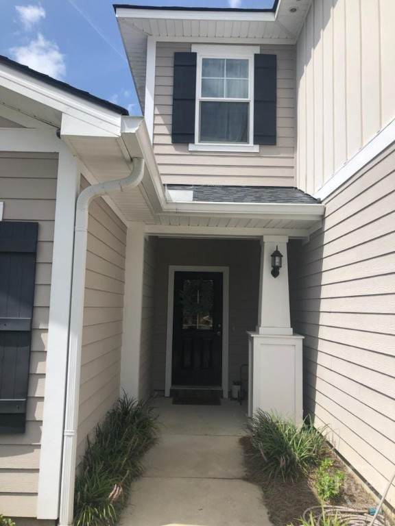 142 Lake Lily Drive - Photo 1