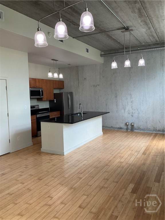 545 Berrien Street - Photo 1