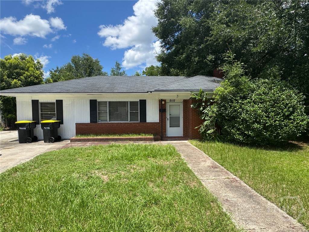 2112 Glynnwood Drive - Photo 1