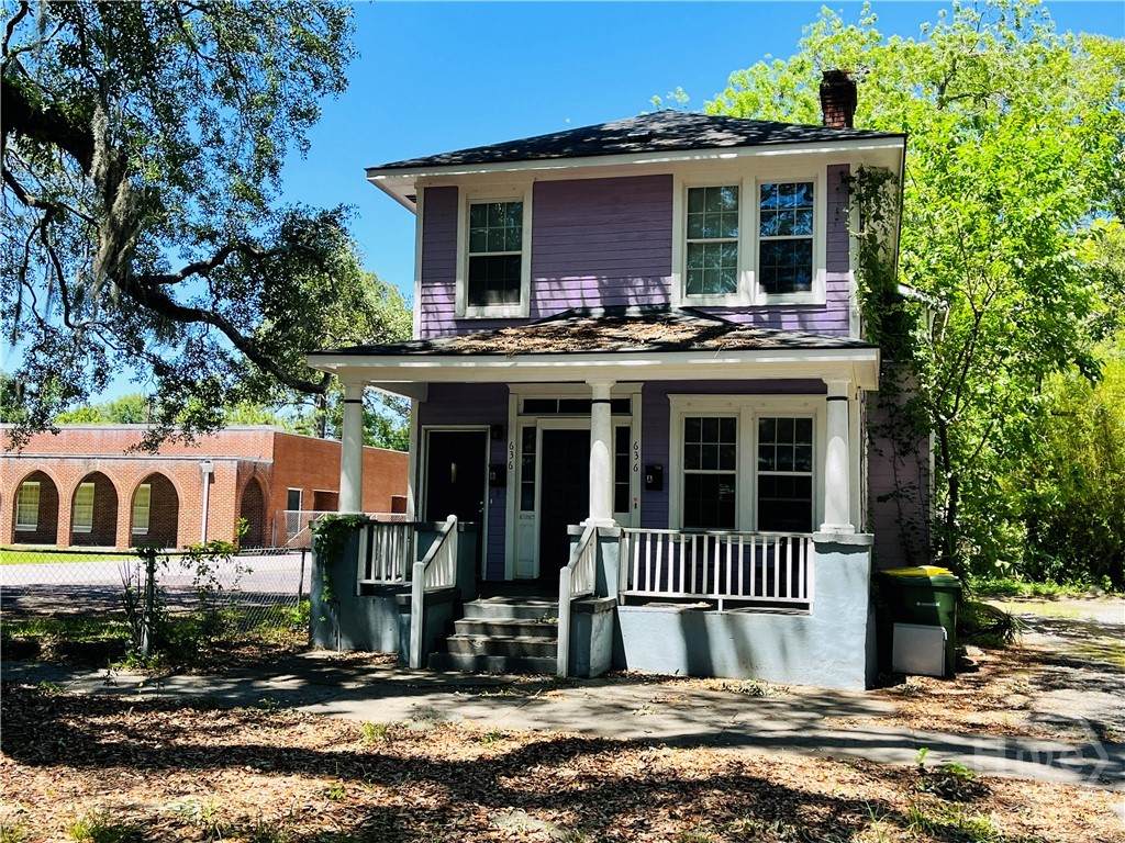 636 37th Street - Photo 1