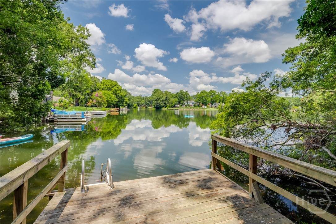 322 Suncrest Boulevard - Photo 1