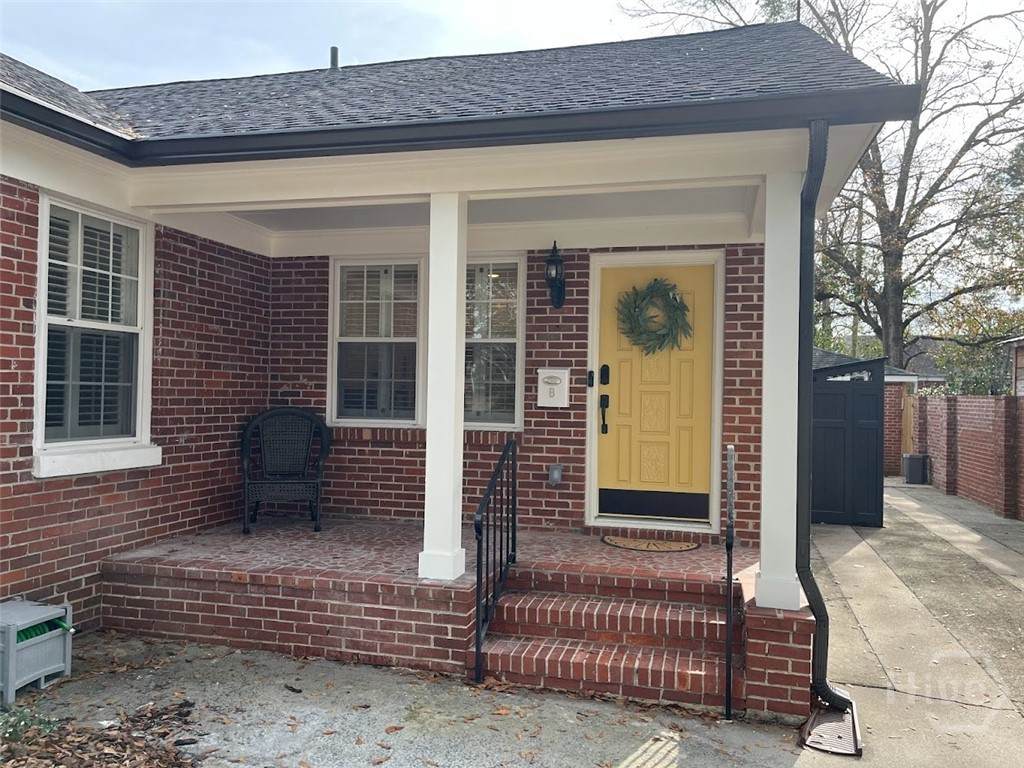 637 Columbus Drive - Photo 1