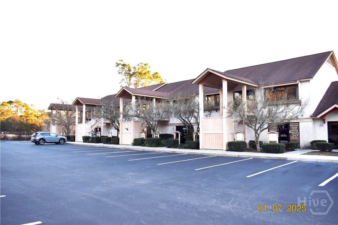 10500 Abercorn Street - Photo 1