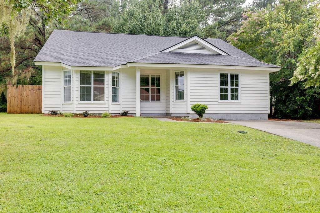 21 Daveitta Drive - Photo 1