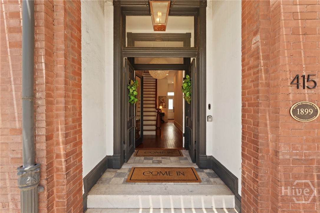 415 Whitaker Street - Photo 1