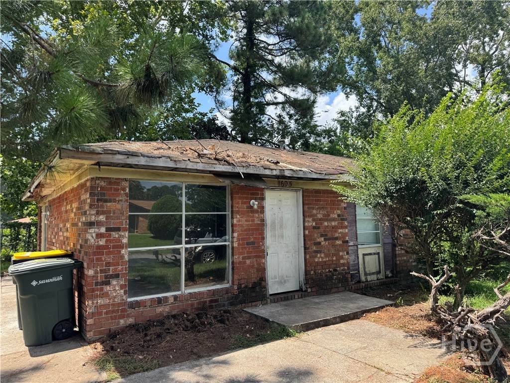 1605 Delano Street - Photo 1