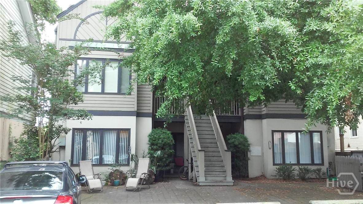 315 Hall Street - Photo 1