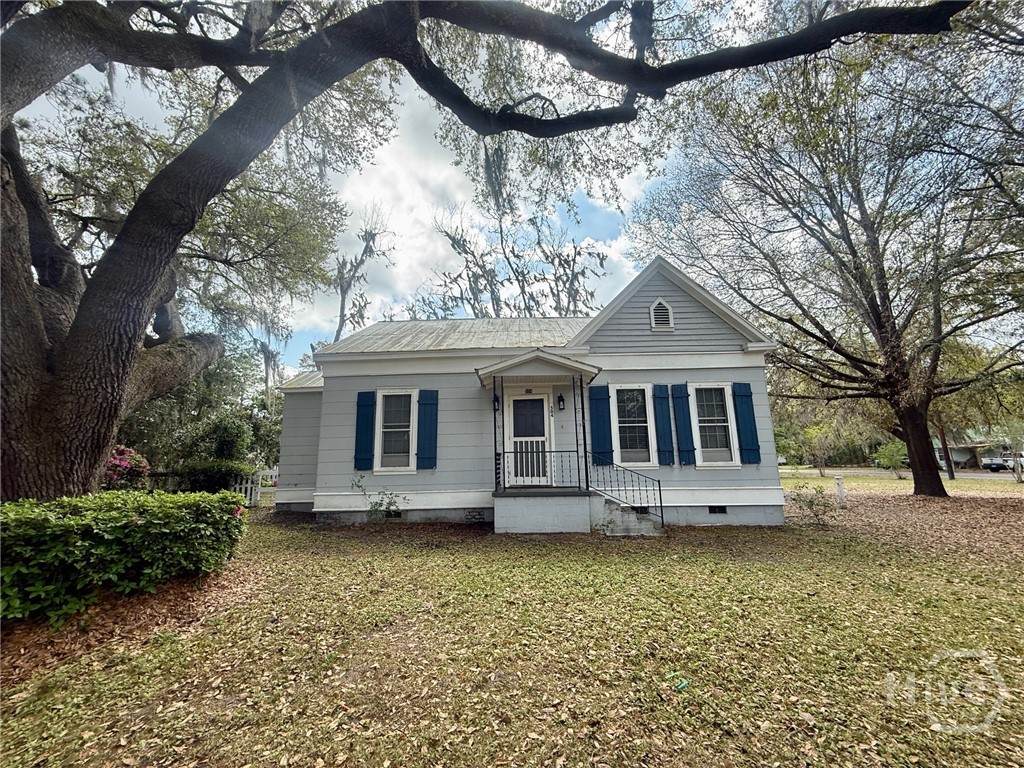 504 Maple Street - Photo 1