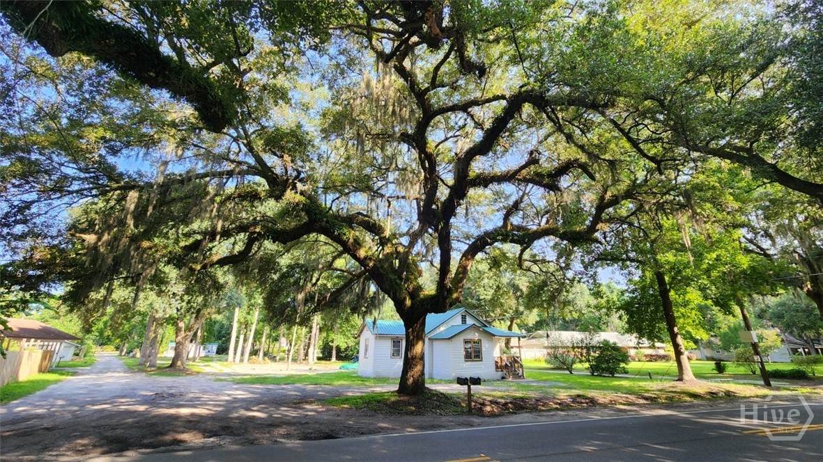 8621 Ferguson Avenue - Photo 1