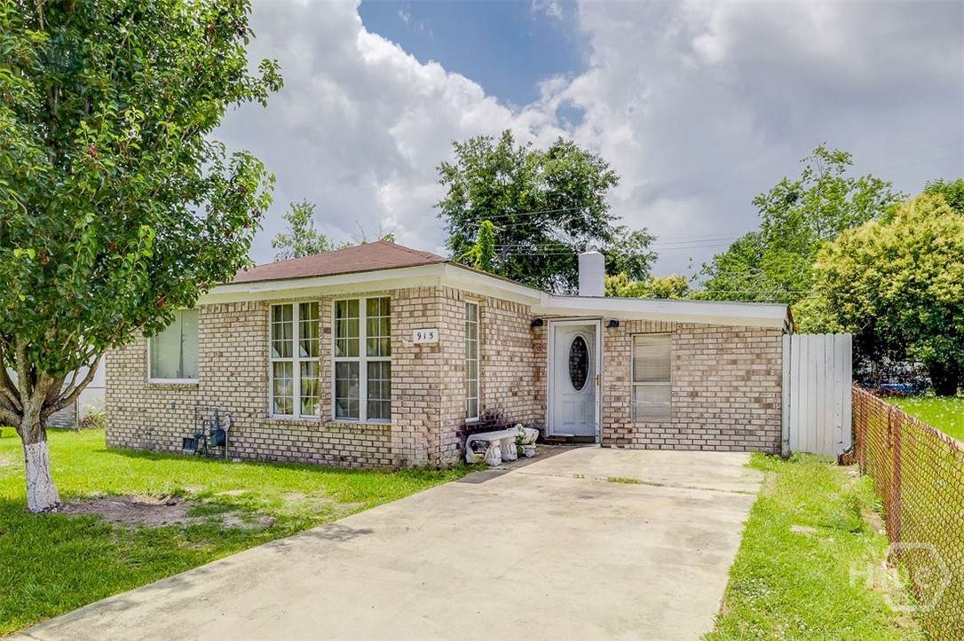 915 Porter Street - Photo 1